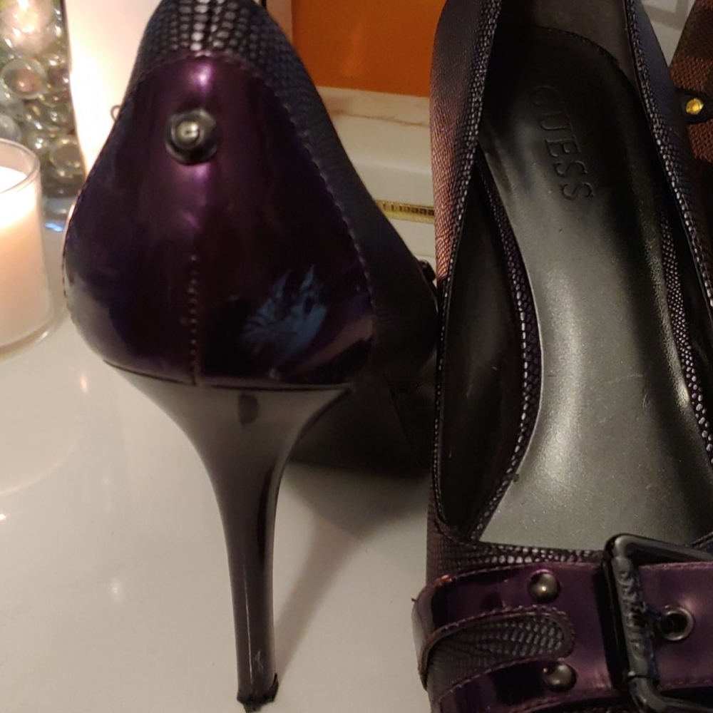 Shoes - Picture 7 of 8